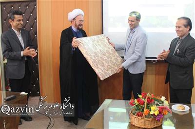 سرپرست دانشكده بهداشت و پیراپزشكی، بطور رسمی، معرفی شد